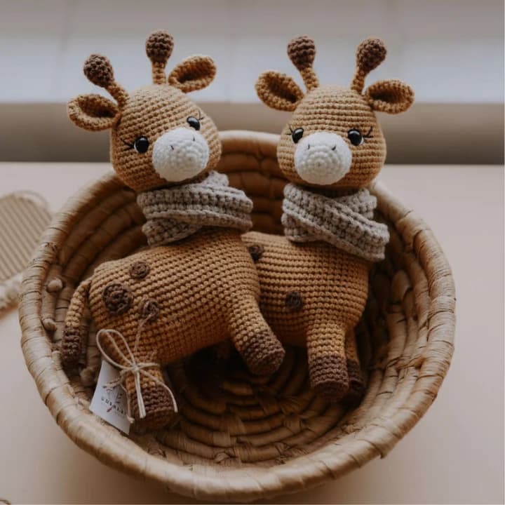 Nala the Giraffe — amigurumi giraffe pattern